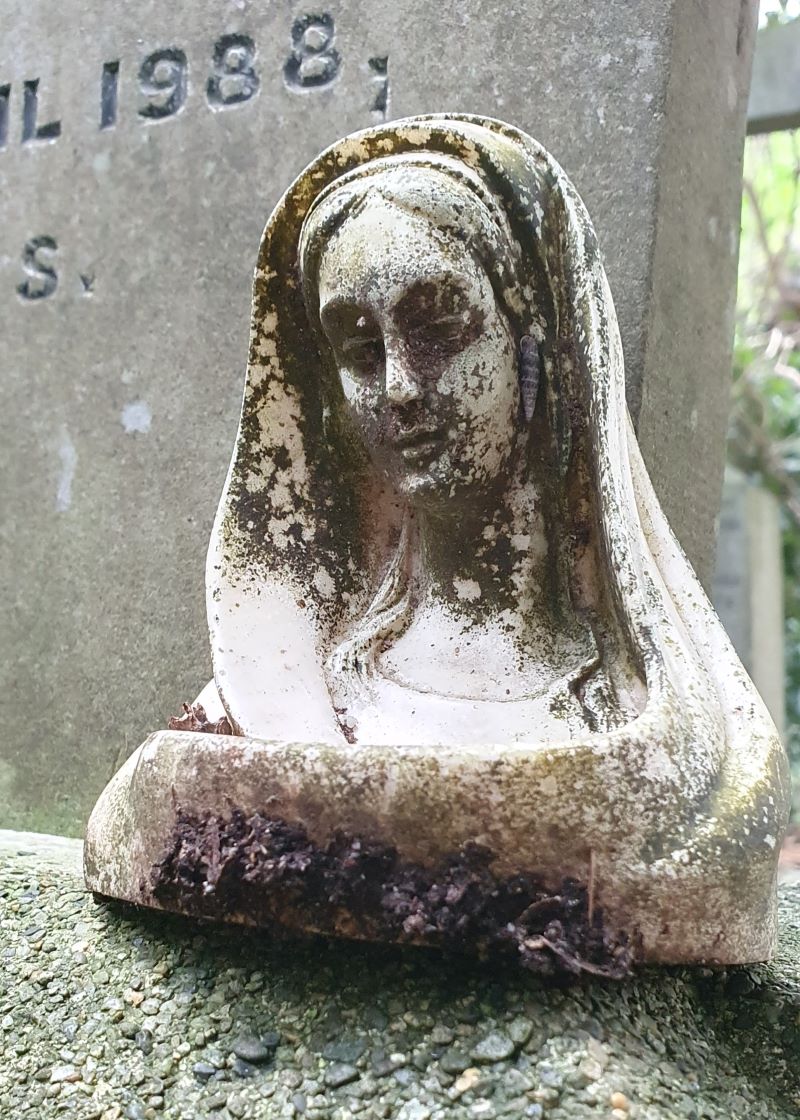 Graveart_Mary_Glasnevin